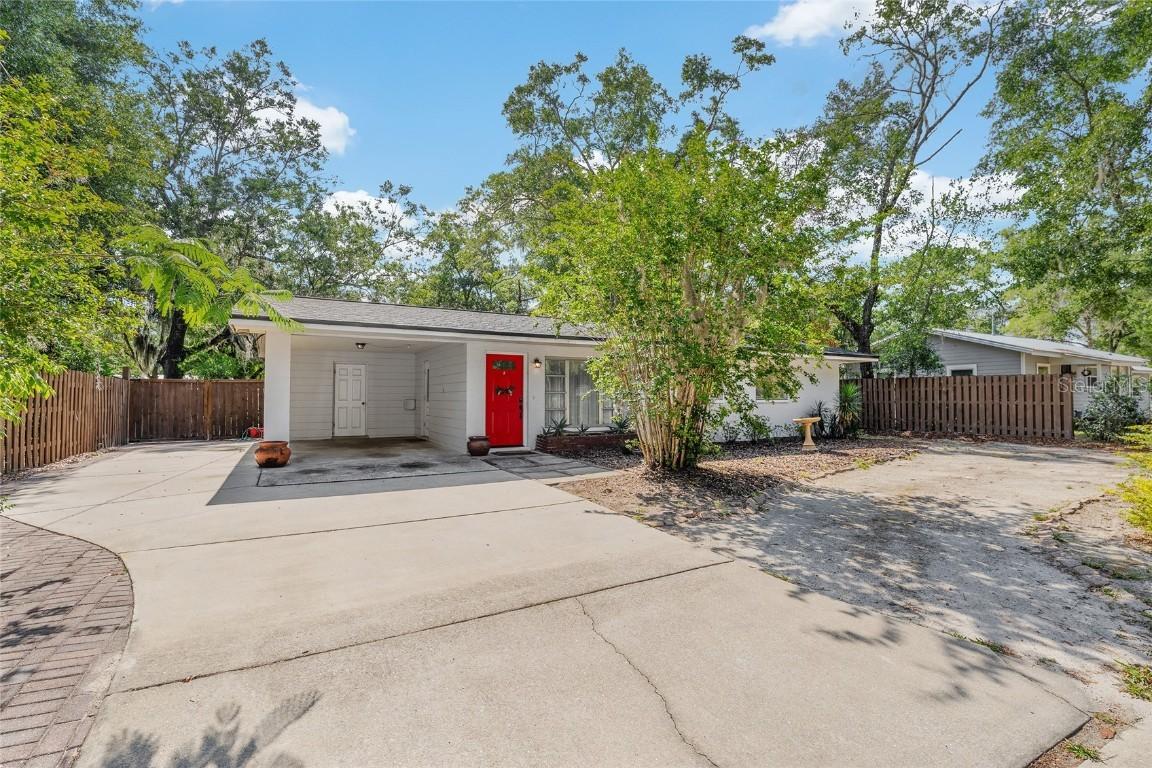 3861 NW 19th St., Gainesville, FL 32605