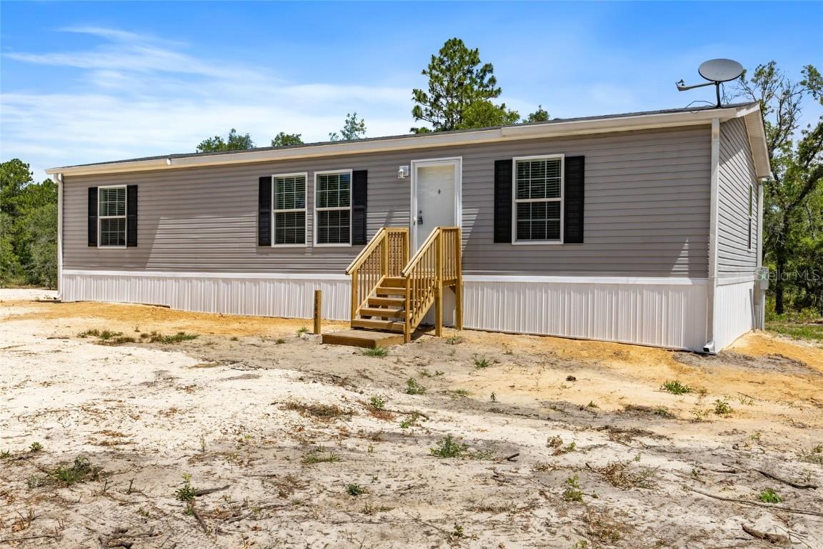 13431 SE 21st Pl., Morriston, FL 32668
