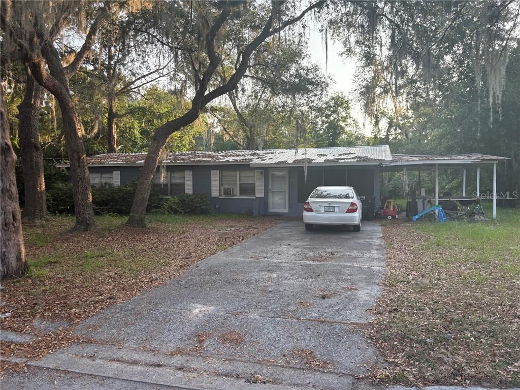 2204 SE 50th St., Gainesville, FL 32641