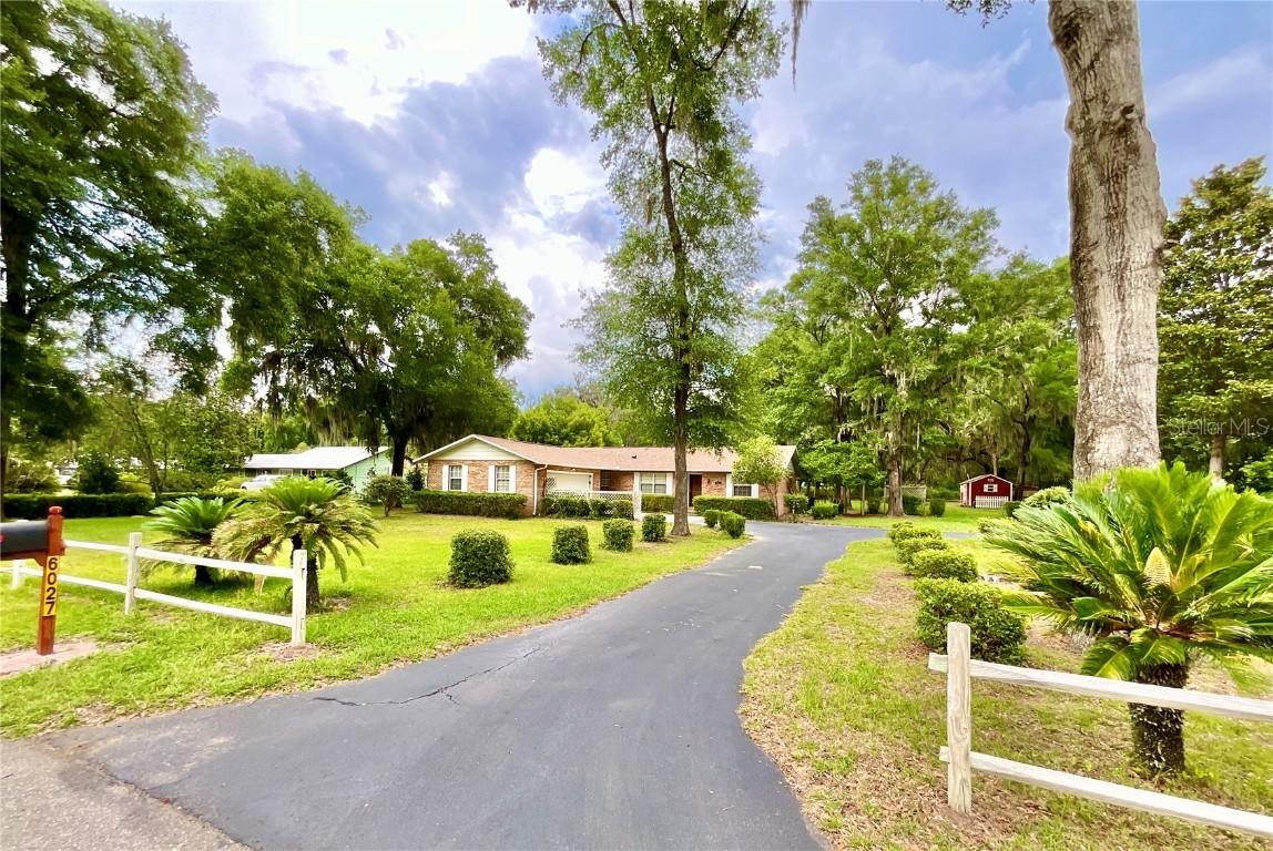 6027 Dogwood Ln., Melrose, FL 32666