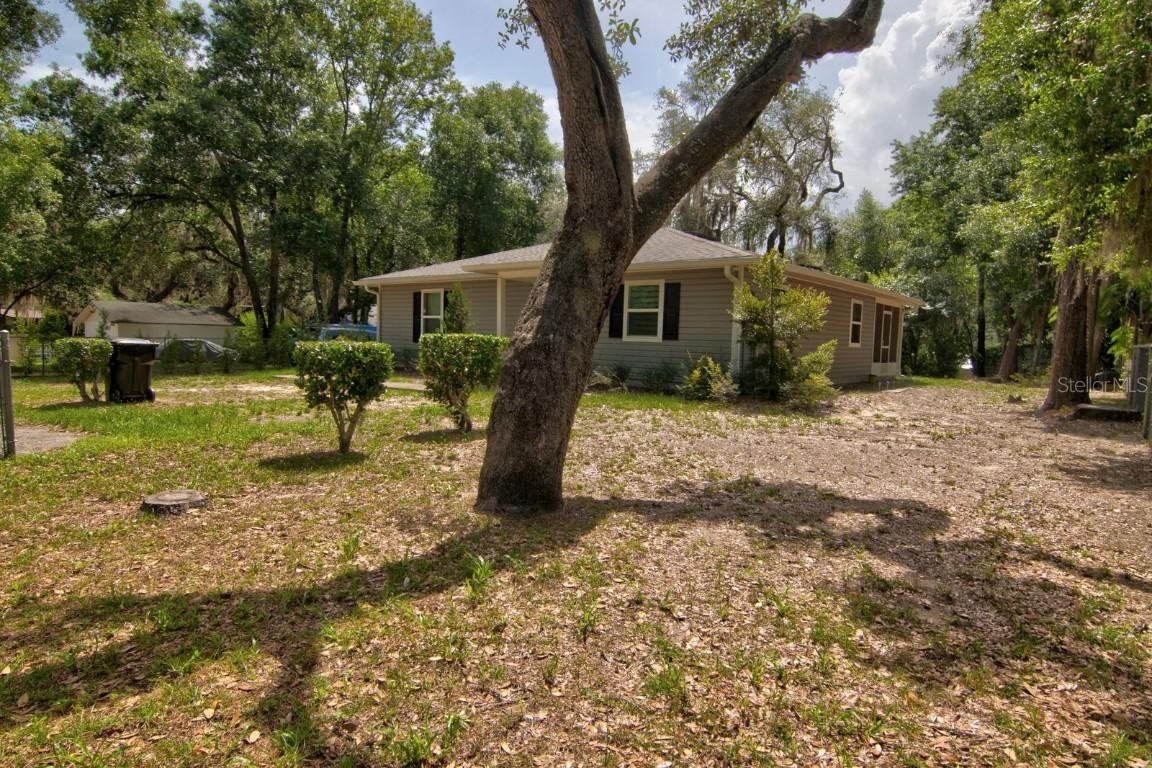 633 SW Magnolia Ave., Keystone Heights, FL 32656