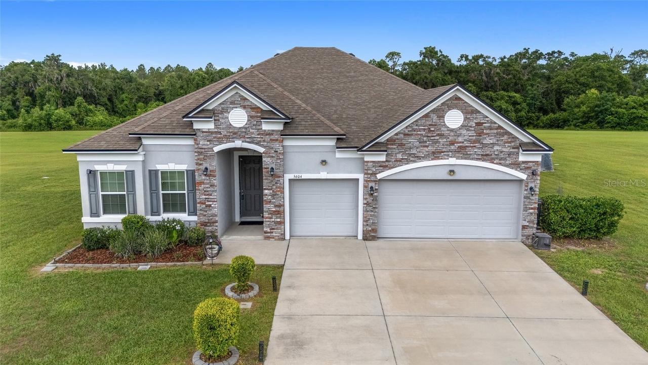 5604 SW 215th Ter., Newberry, FL 32669