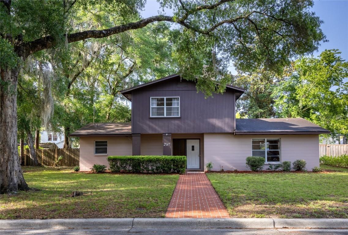 2147 NW 7th Pl., Gainesville, FL 32603