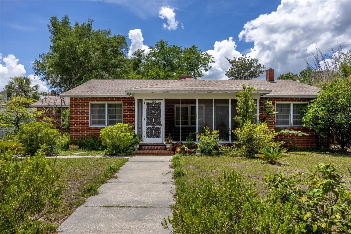 718 NE 3rd St., Gainesville, FL 32601