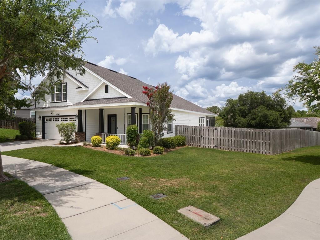 1541 NW 100th Dr., Gainesville, FL 32606