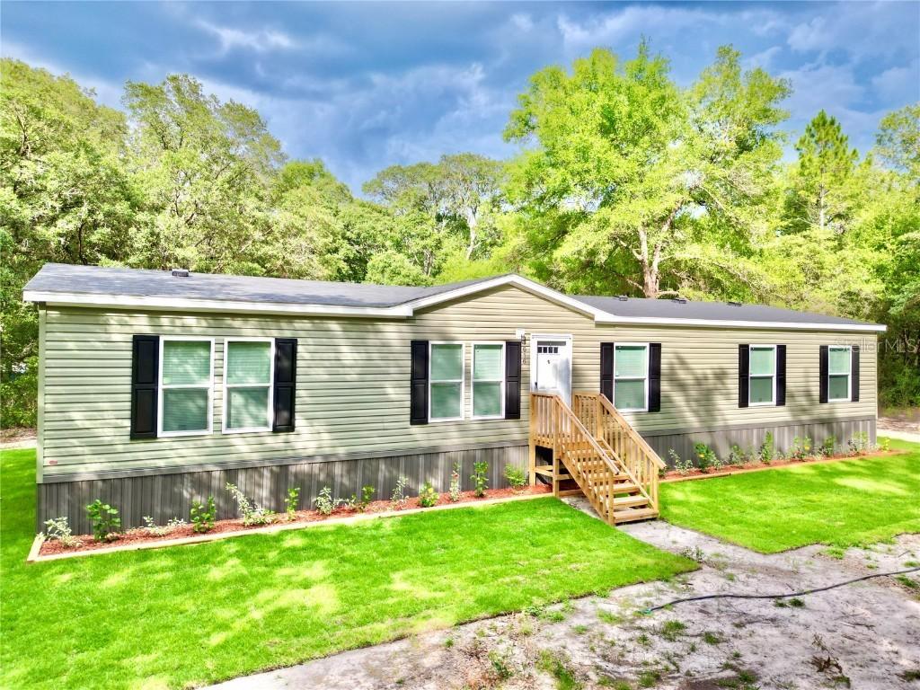 616 Lake Susan Rd., Hawthorne, FL 32640