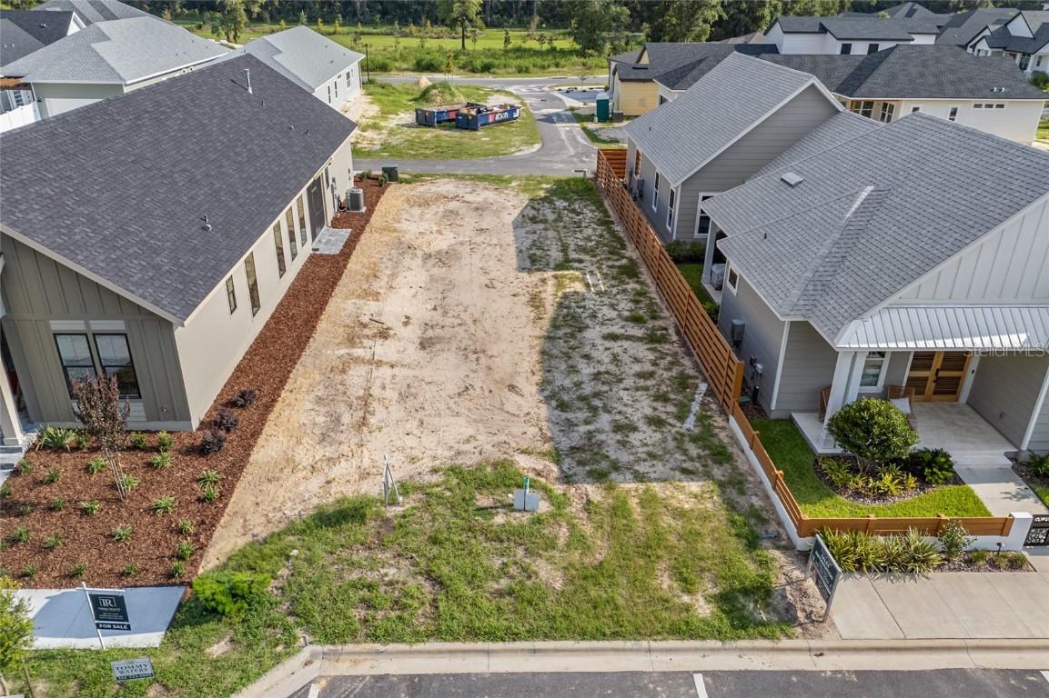 13447 SW 9th Rd., Newberry, FL 32669