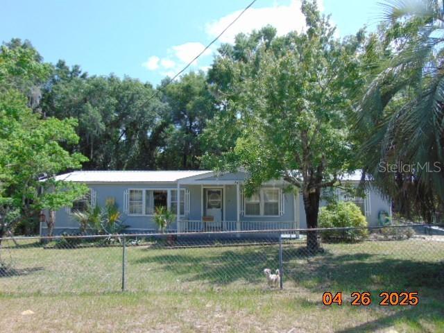 249 Ash St., Hawthorne, FL 32640