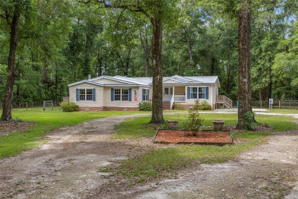 25921 NW 160th Pl., High Springs, FL 32643
