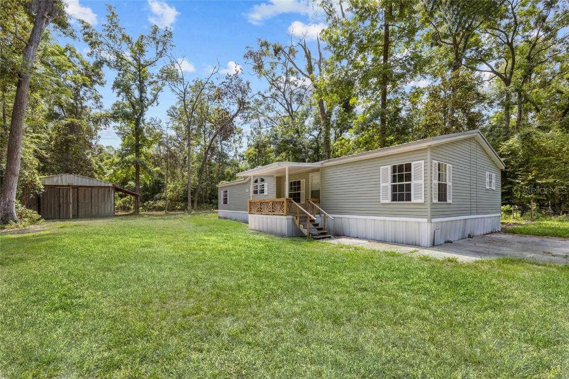 225 SW California Ter., Fort White, FL 32038