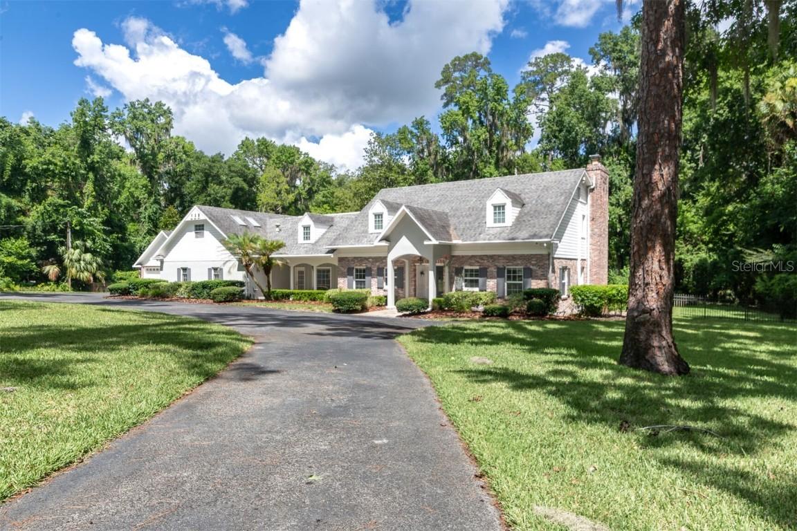 2506 SW 9th Dr., Gainesville, FL 32601