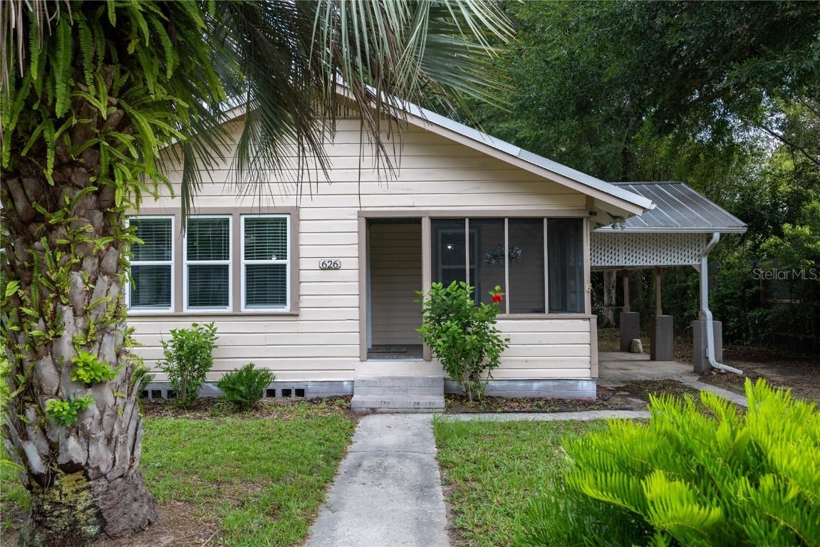 626 NW 33rd Ave., Gainesville, FL 32609