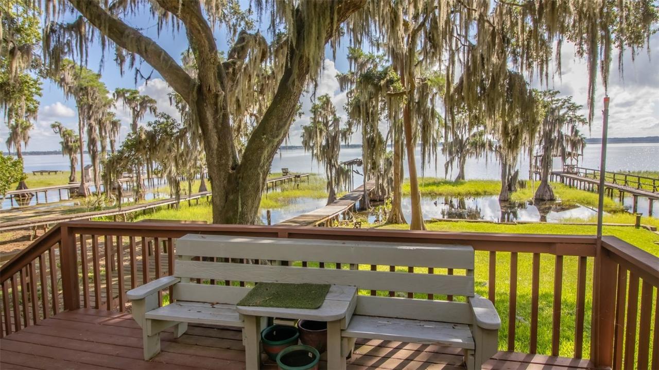 7925 NE 221st St., Melrose, FL 32666