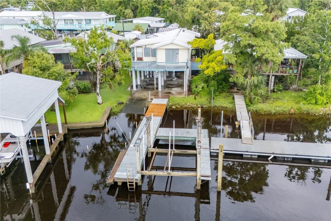 28 NE 229th St., Suwannee, FL 32692
