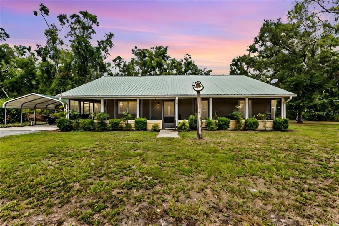 303 NE 290th Ave., Old Town, FL 32680