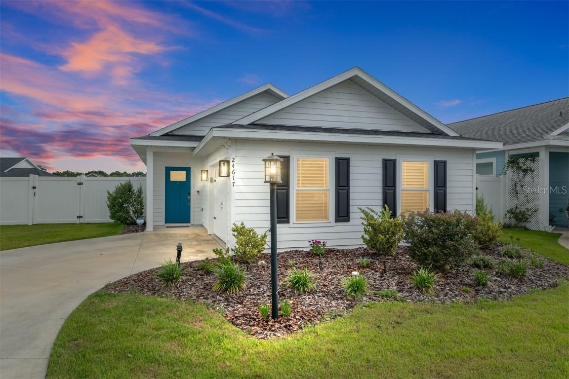 24617 SW 17th Pl., Newberry, FL 32669