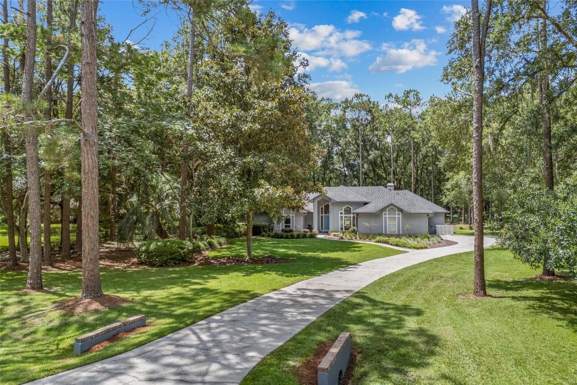 13617 SW 2nd Ln., Newberry, FL 32669