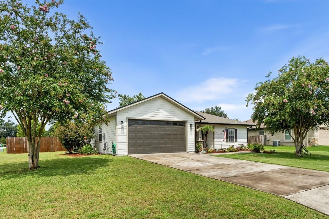 952 NW 231st Way, Newberry, FL 32669