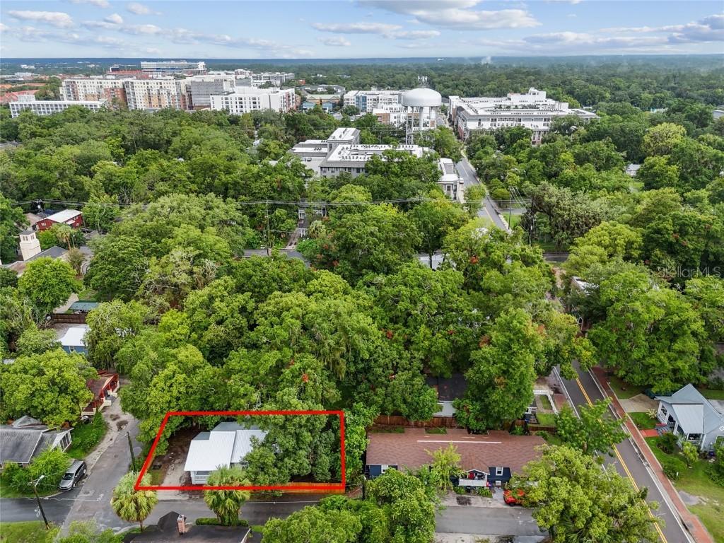 902 NW 4th Pl., Gainesville, FL 32601