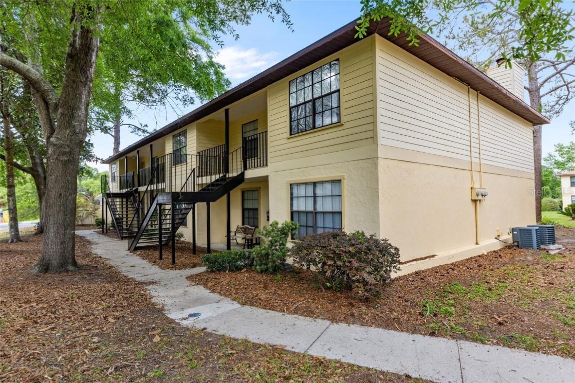 6400 NW 106th Pl. #20, Alachua, FL 32615
