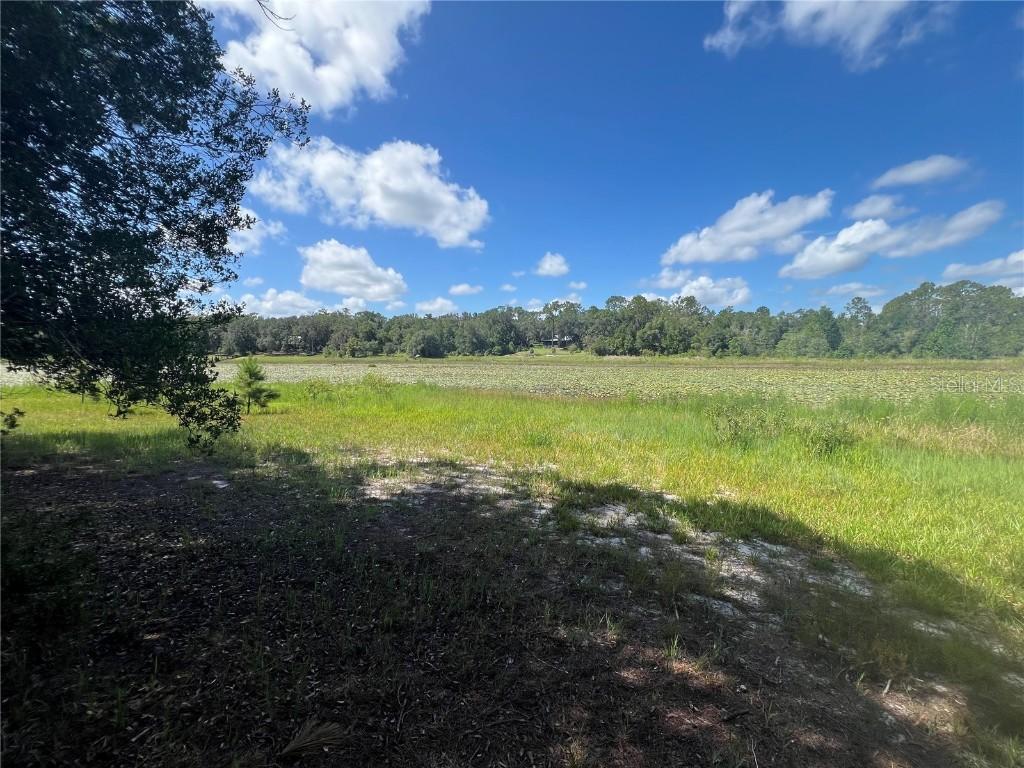 427 S South Carolina St., Hawthorne, FL 32640