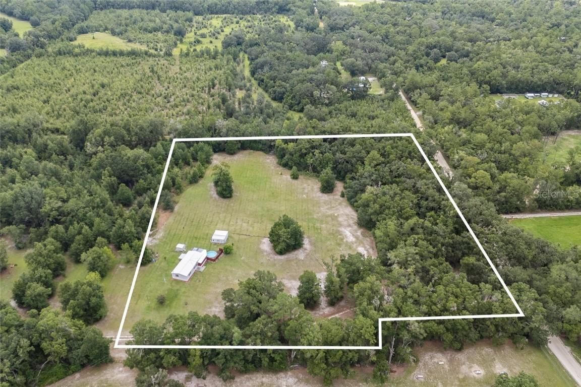 670 SW Bethlehem Ave., Fort White, FL 32038