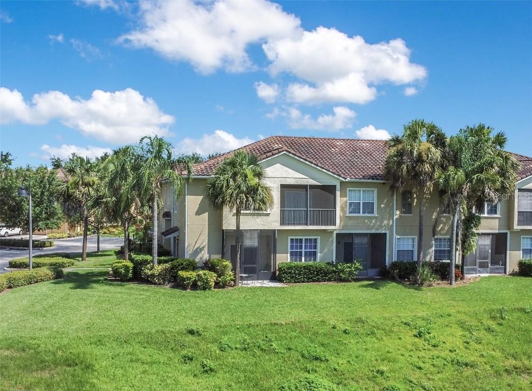 2727 Oakwater Dr. #124, Kissimmee, FL 34747