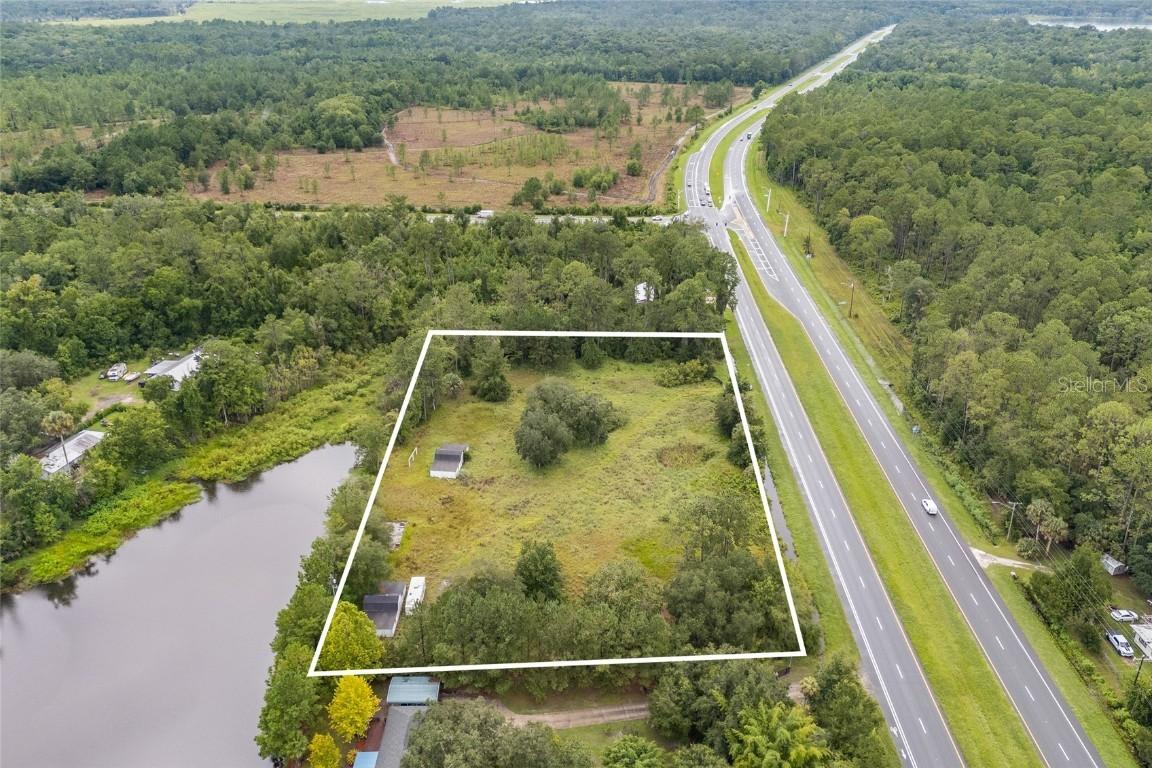 205 NW Highway 441, Micanopy, FL 32667