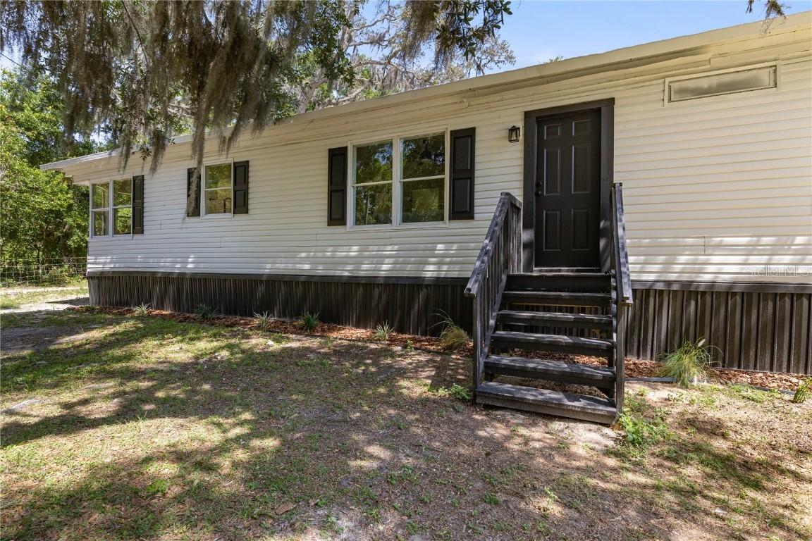 470 School St., Bronson, FL 32621