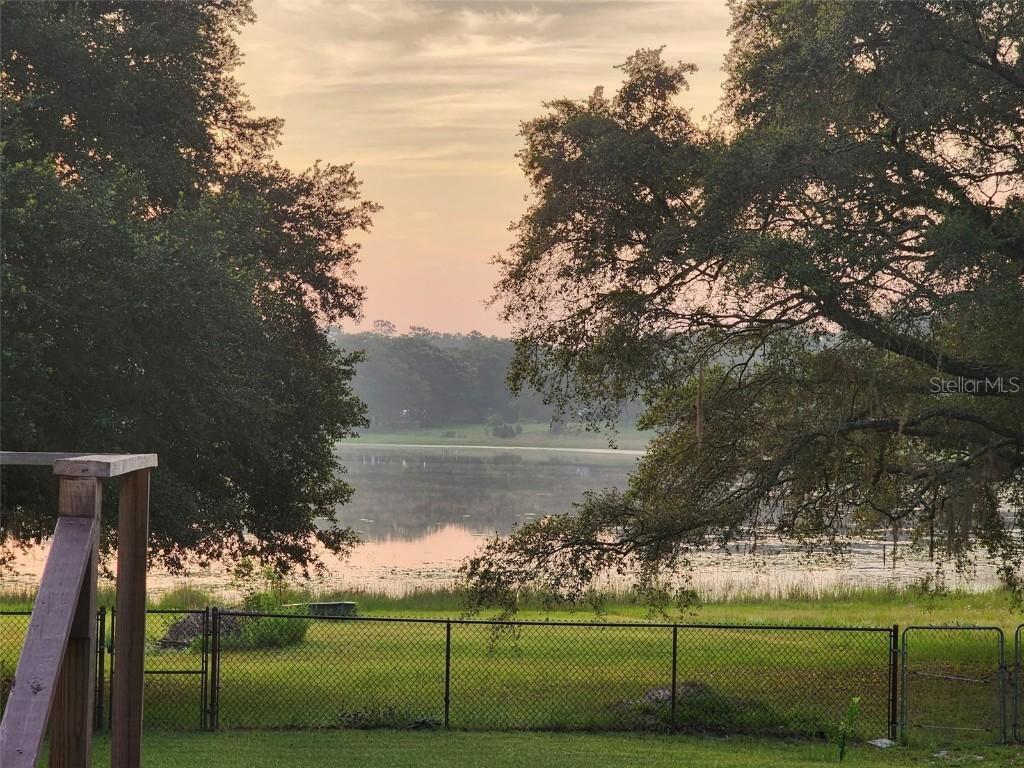 5781 S Crater Lake Cir., Keystone Heights, FL 32656