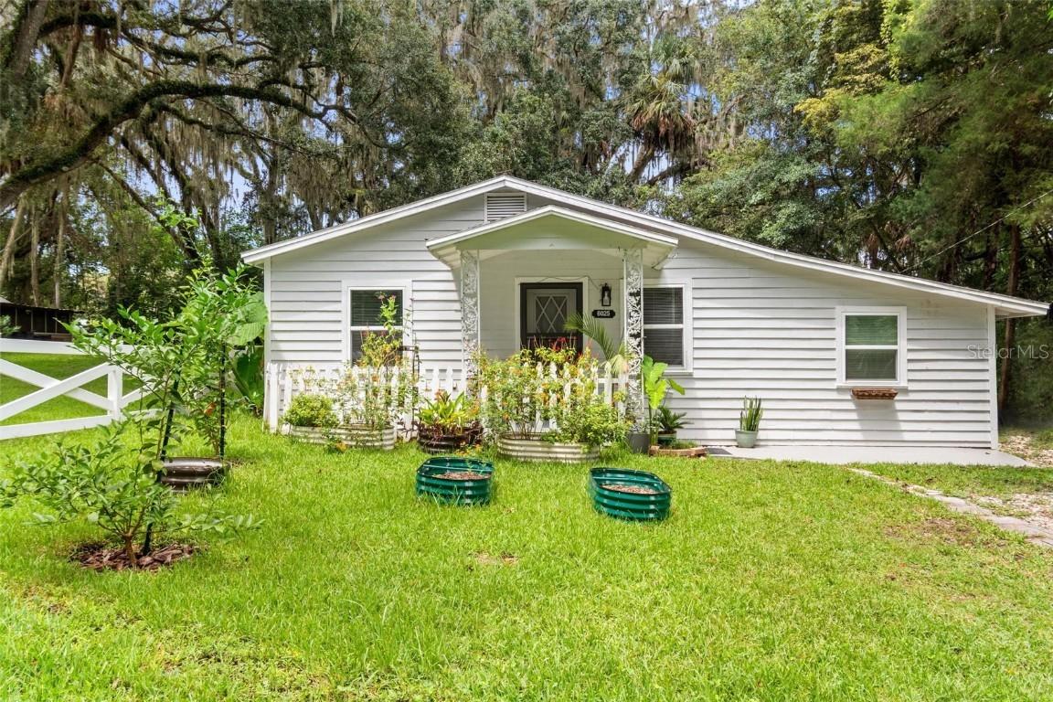 6025 Avenue J, Mc Intosh, FL 32664