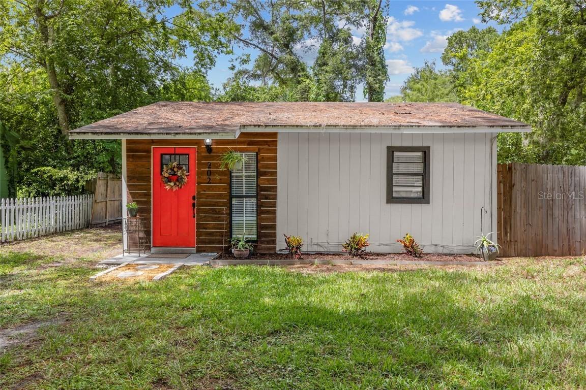 202 NW 20th Ave., Gainesville, FL 32609