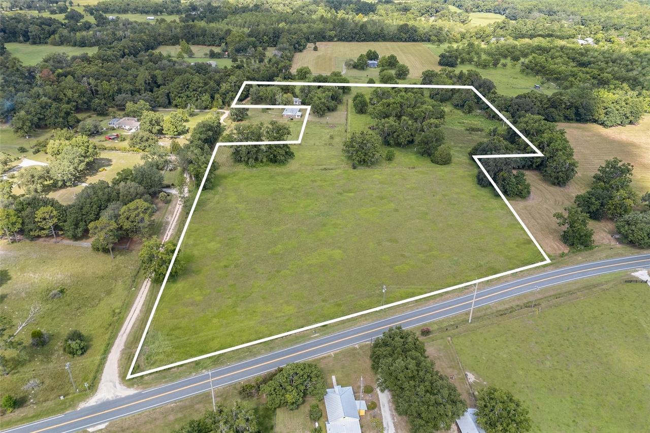 116 Perry Rd., Hawthorne, FL 32640
