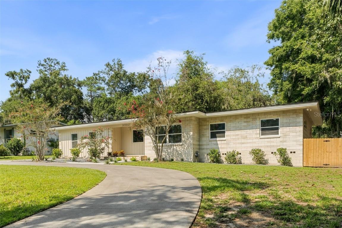 1630 NW 16th Ter., Gainesville, FL 32605