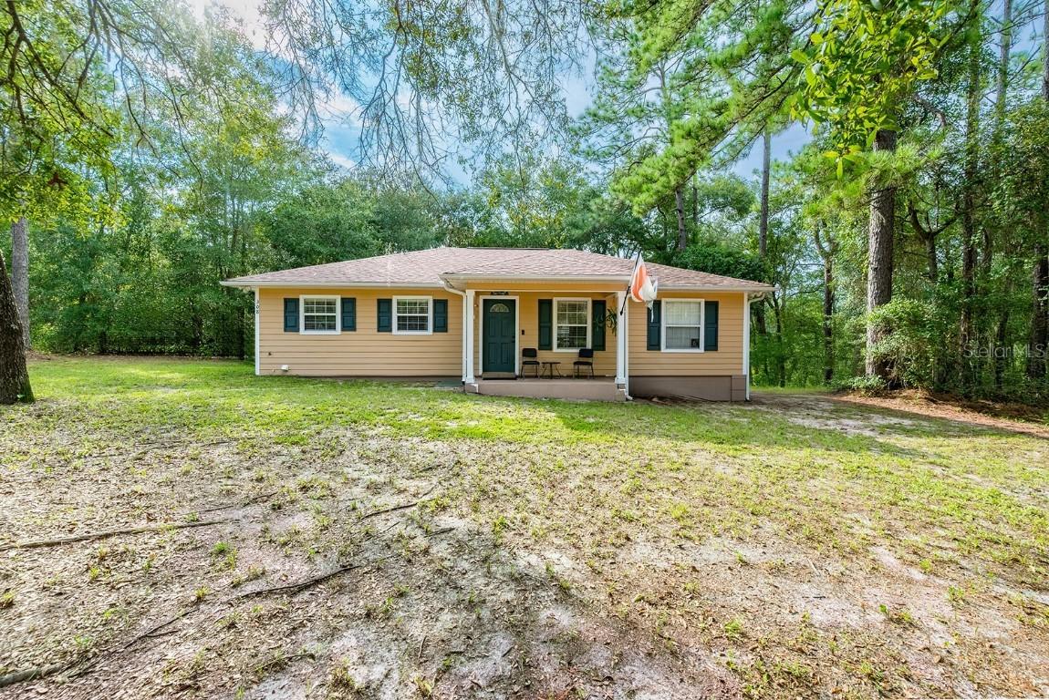 308 W Hillsborough Ave., Florahome, FL 32140