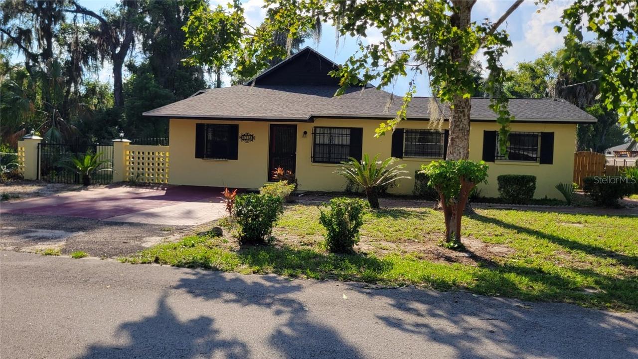1014 SE 10th St., Gainesville, FL 32601