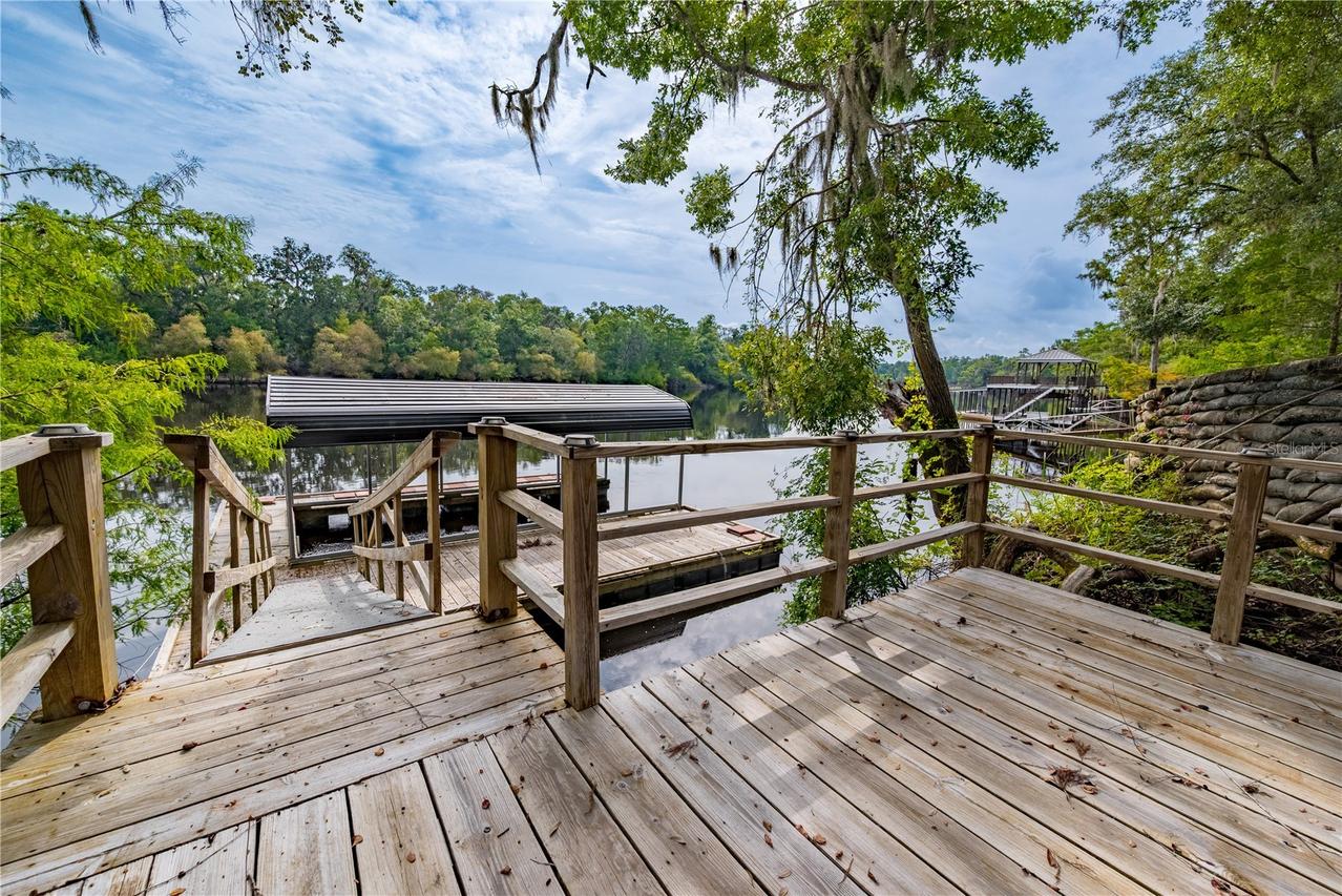 102 NE 931st St., Branford, FL 32008