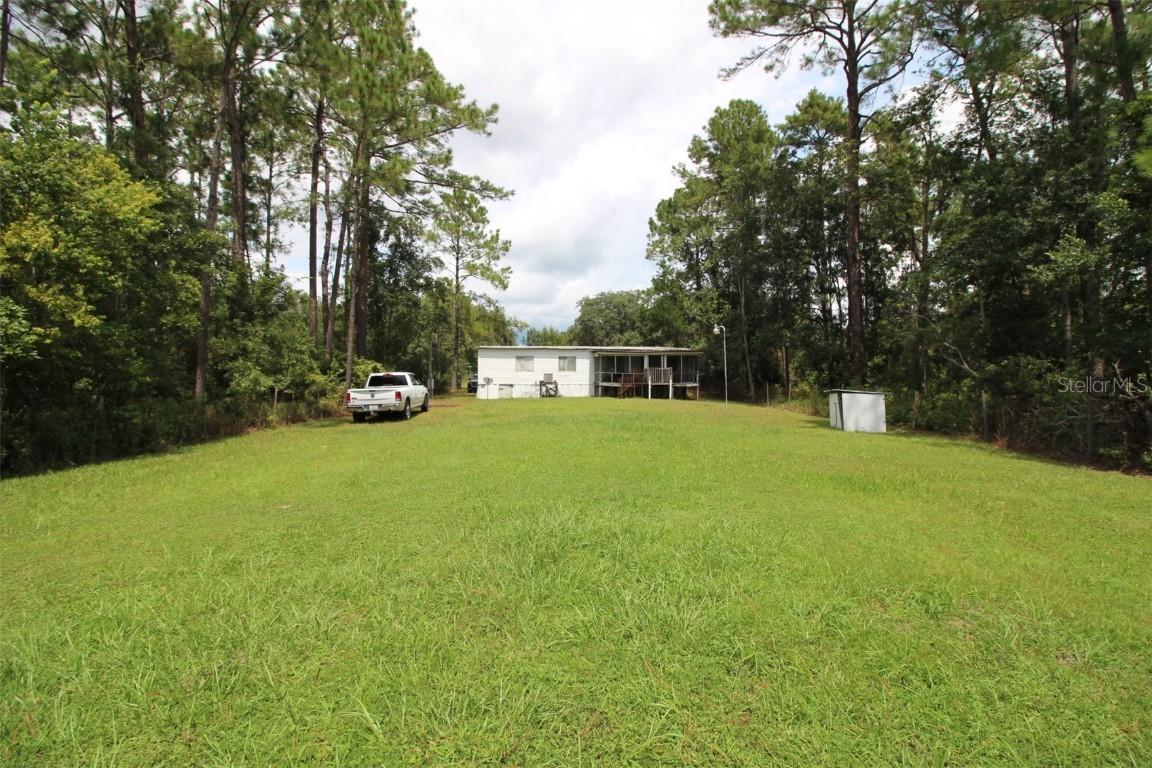 205 Susan St., Interlachen, FL 32148