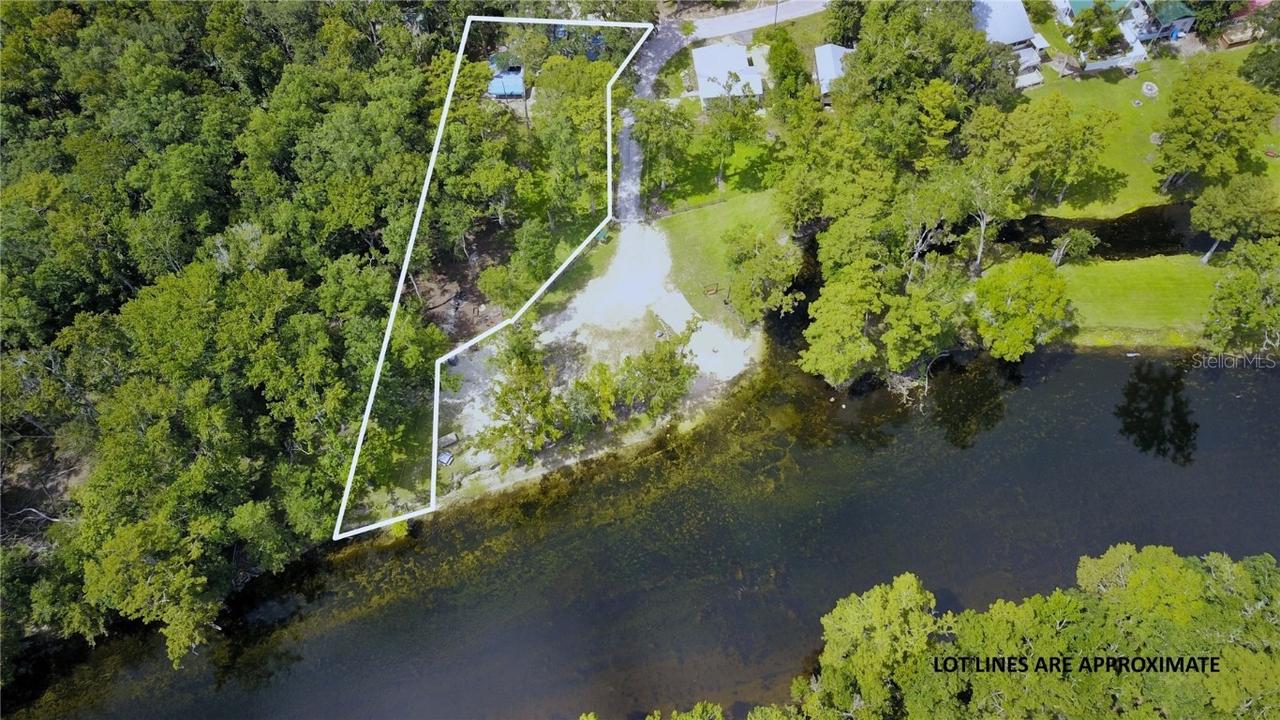 106 SW Monument Ln., Fort White, FL 32038