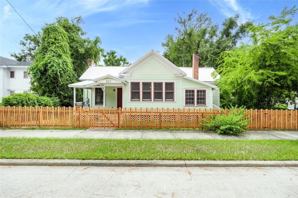 311 SW 3rd Ave., Gainesville, FL 32601
