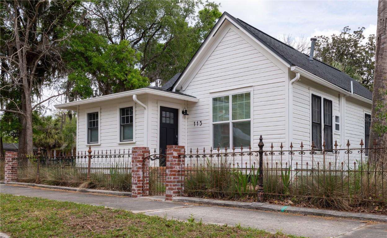 113 NE 7th St., Gainesville, FL 32601