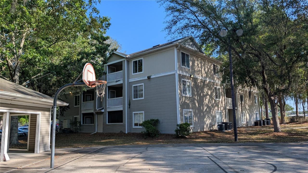 4000 SW 23rd St. #5-106, Gainesville, FL 32608