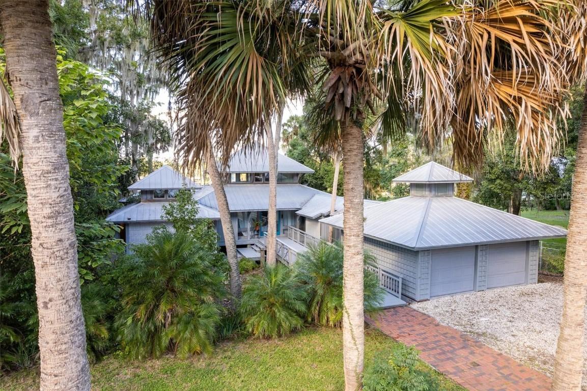 25608 Devonia St., Melrose, FL 32666