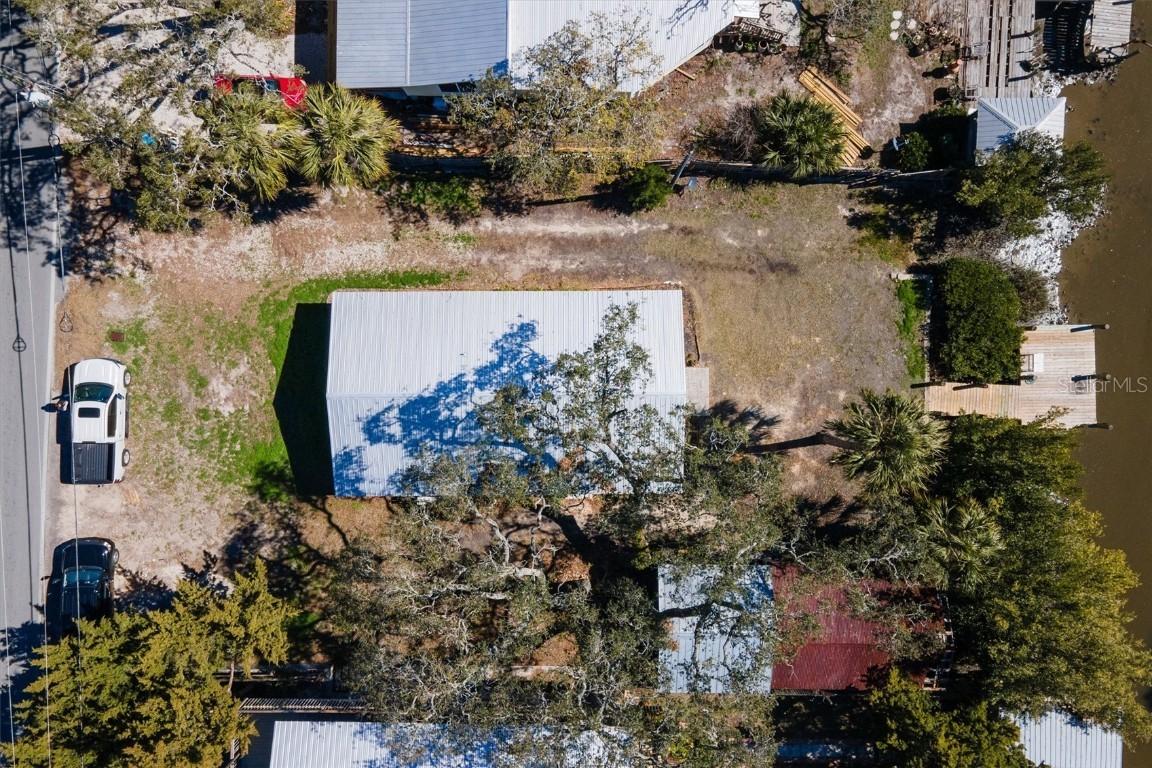 1170 Whiddon Ave., Cedar Key, FL 32625