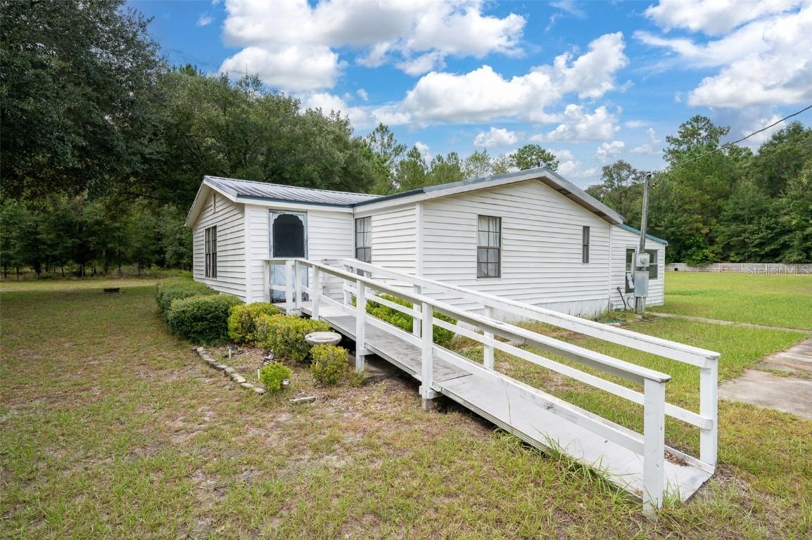 921 SE Adams St., High Springs, FL 32643