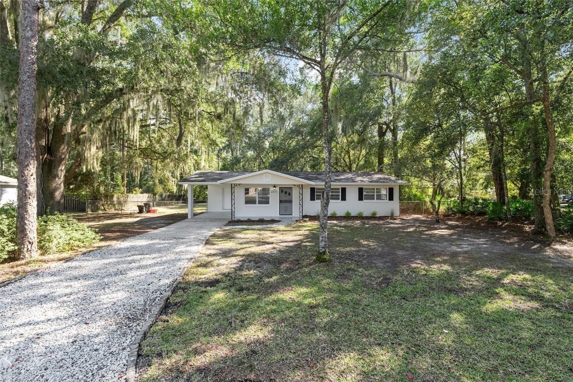2511 NE 3rd Pl., Gainesville, FL 32641