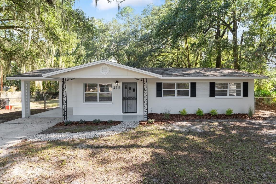 2511 NE 3rd Pl., Gainesville, FL 32641