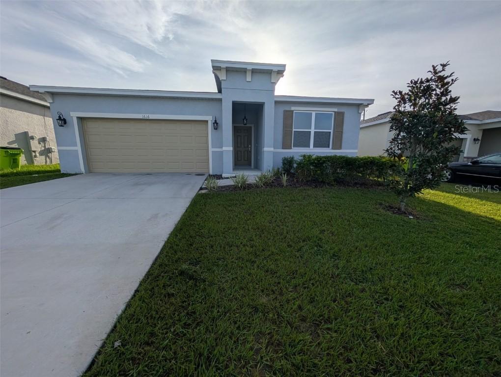 1616 Blue Lagoon Cir., Mascotte, FL 34753