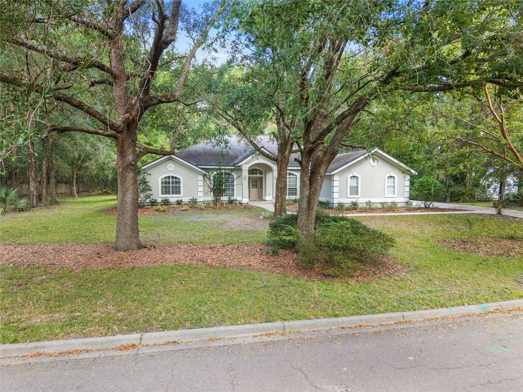 13424 SW 4th Ln., Newberry, FL 32669