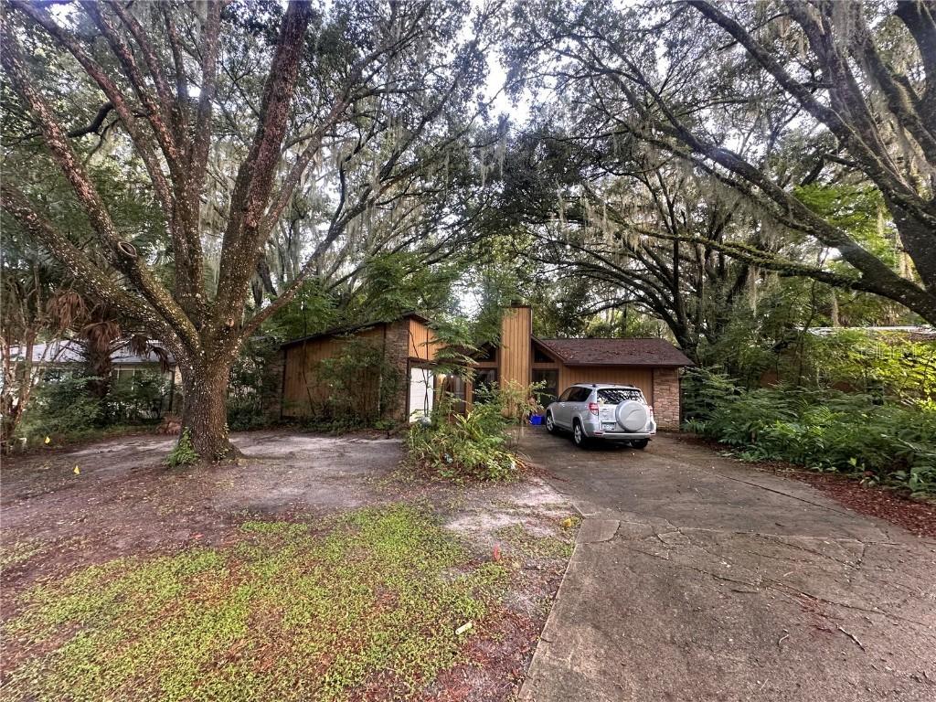 1637 NW 42nd Pl., Gainesville, FL 32605